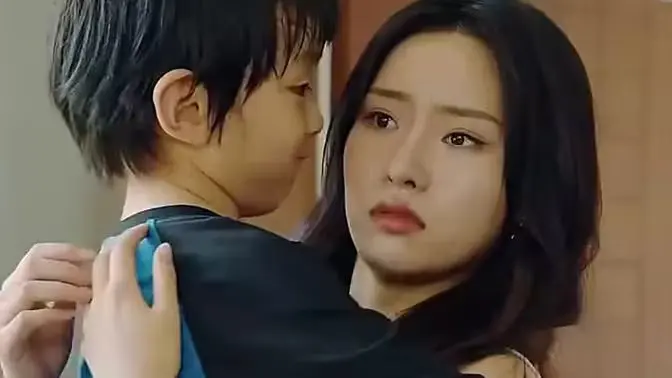 《一胎双宝，妈咪你马甲又掉了》：年度最爽！看飒气女主如何玩转复仇与萌娃！